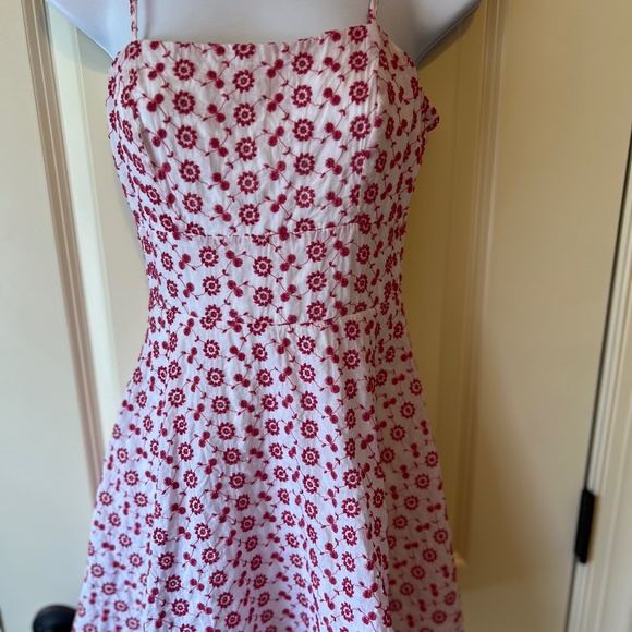 Mi Ami Dresses & Skirts - Mi Ami Embroidered Summer Dress size Small